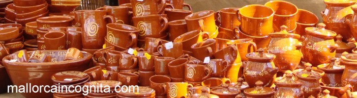 Locally fired cooking pots and dishes on sale in Portol in Marratxi Mallorca